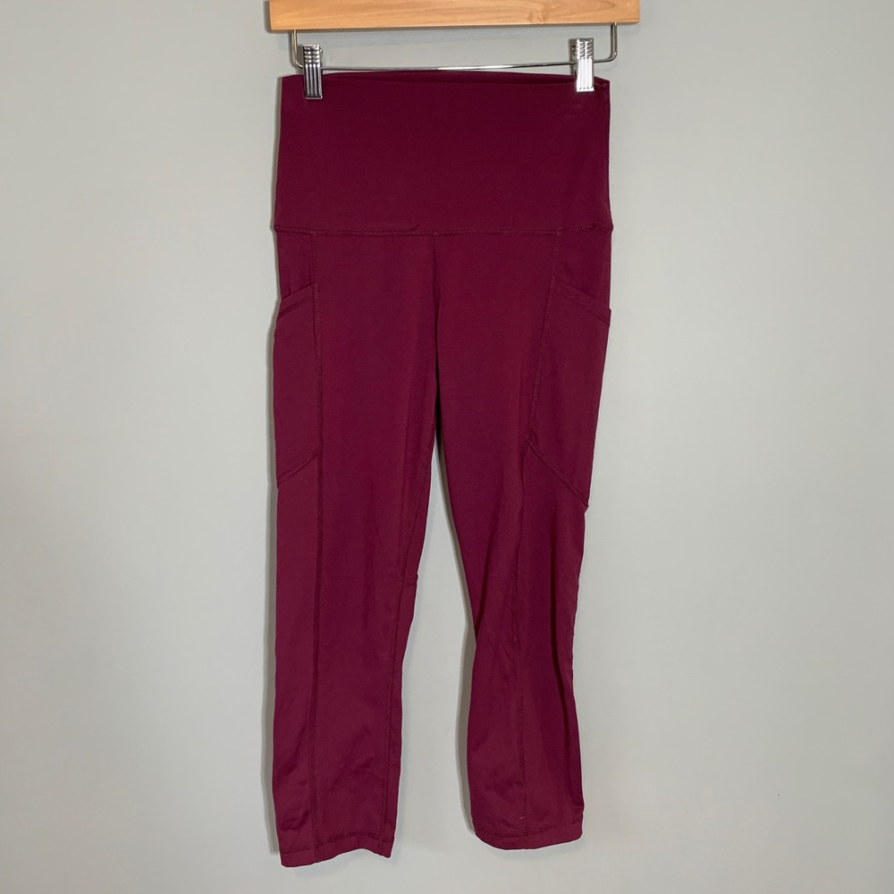 YOGALICIOUS Lux Burgundy High‎ Waist Pocket Leggings Capri Cropped Women's M